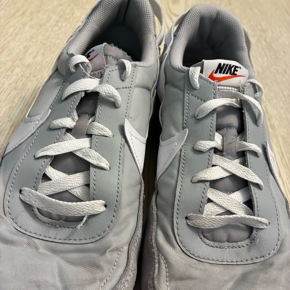 Men’s Nike Waffle Debut Sneaker Shoes (Grey Fog/White) - Picture 5 of 13